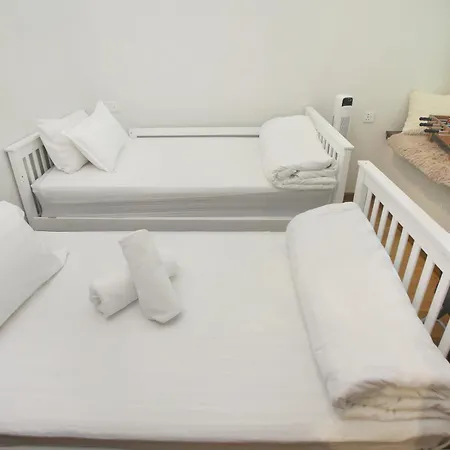 Kid-Loving Poolside Haven - 2Br - Netflix - Games Apartment Johor Bahru Exterior photo